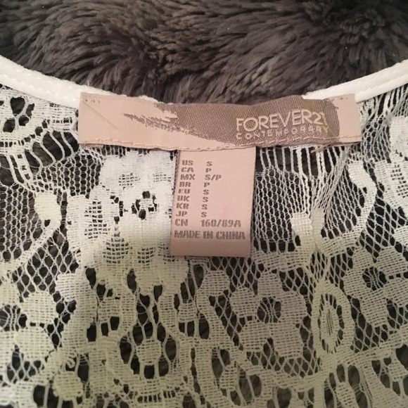 Cute white blouse - Picture 5 of 5